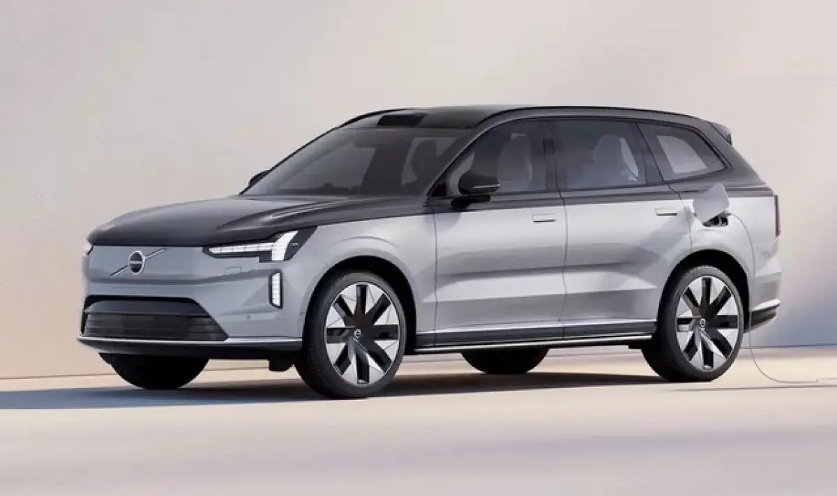 Обновеното Volvo EX90 дебютира без промени във външния вид