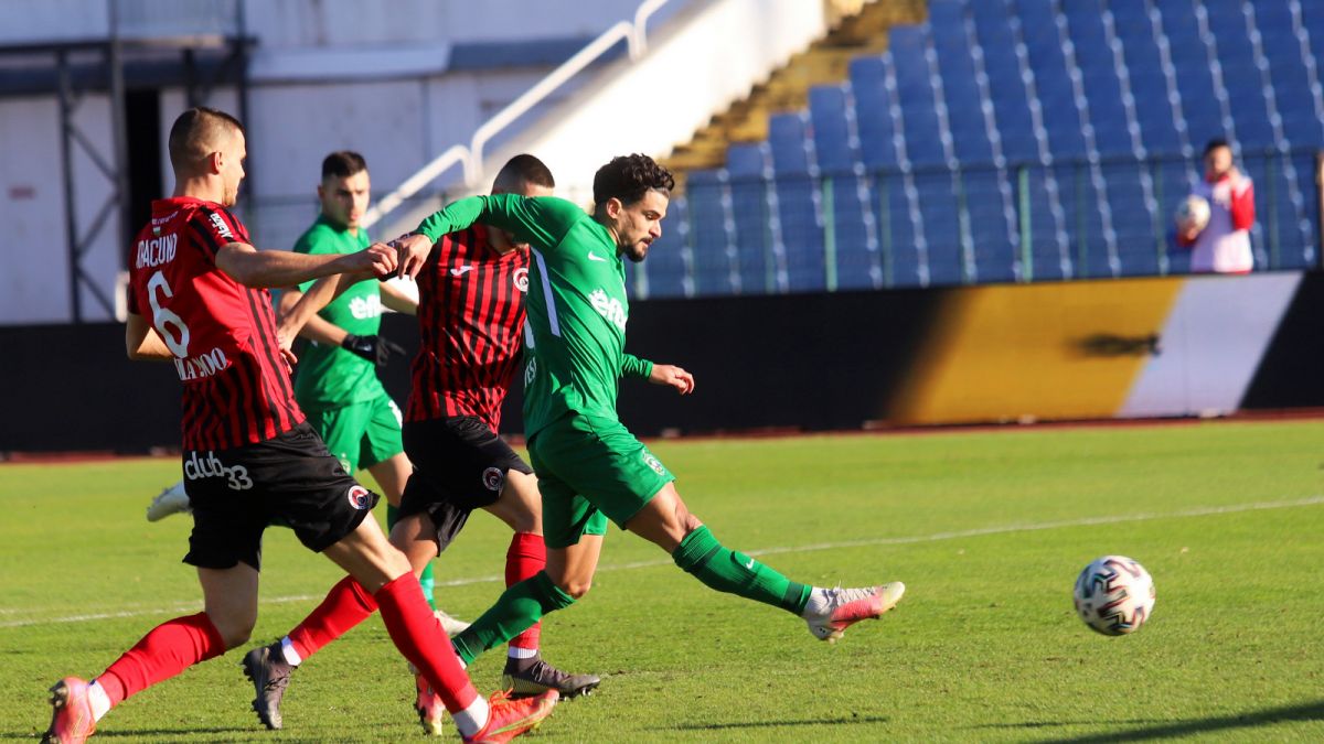 Локо Сф уреди контрола през януари