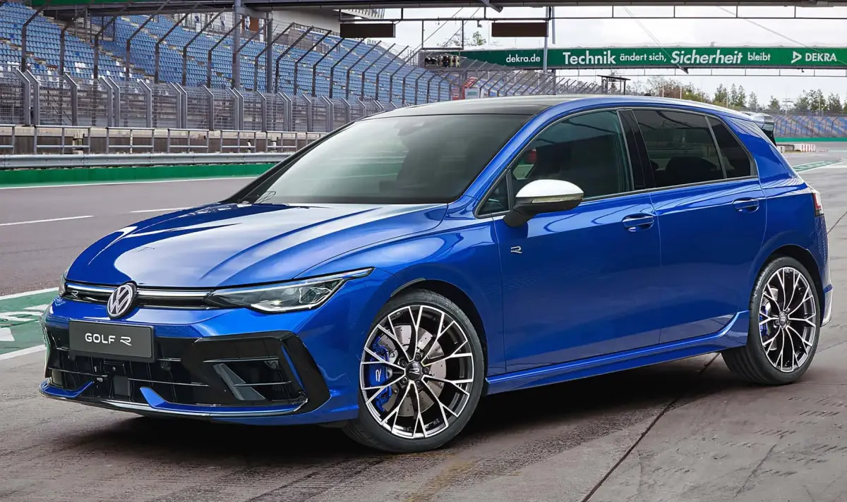 Дебют за новия наточен Golf R