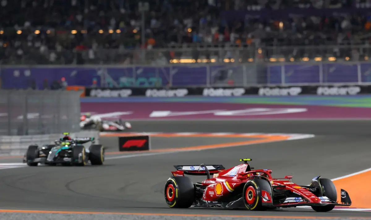 Ferrari с глоба в Катар