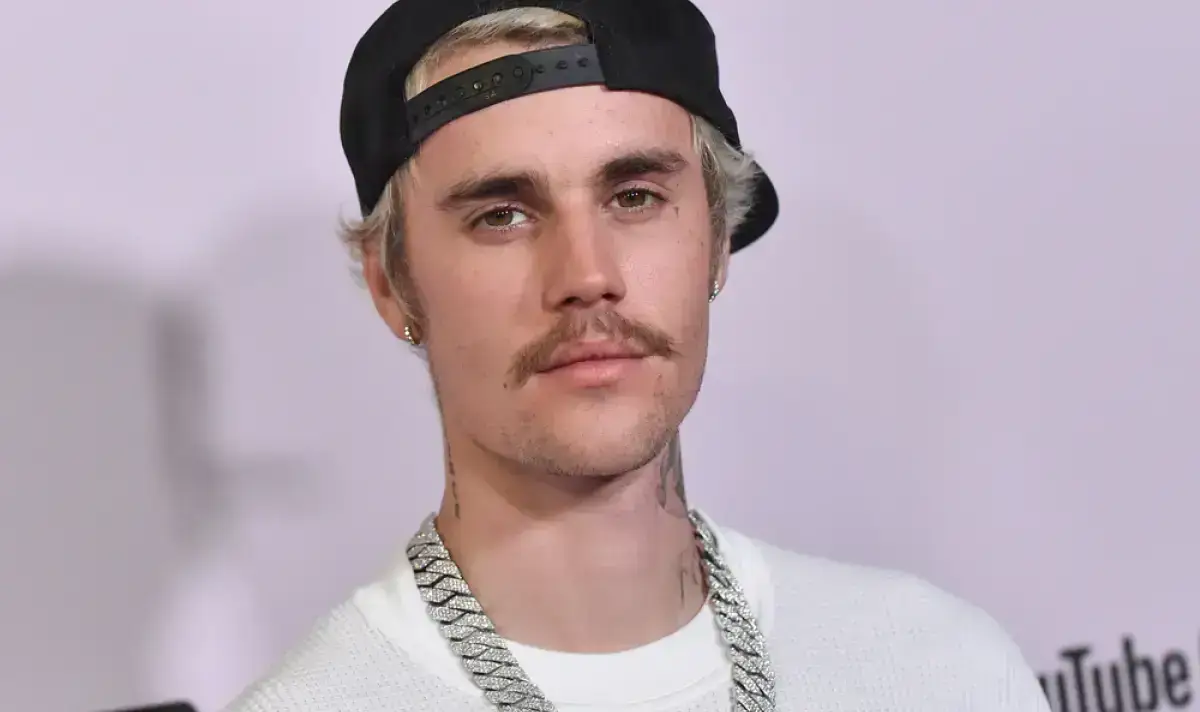 Джъстин Бийбър изненада феновете си - пуска нов албум