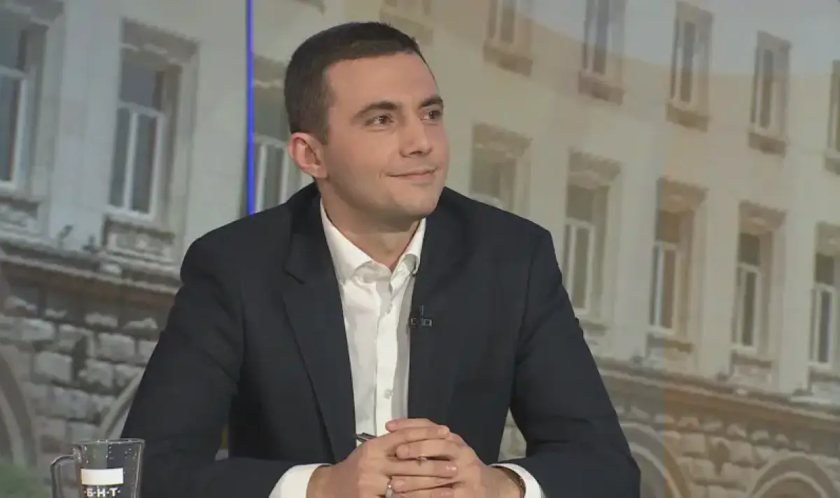 Арабаджиев: Виждаме пълен разпад на институциите в случаите с Еврото и Нотариуса