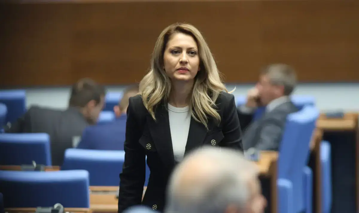 Рая Назарян: Габриел има 99% успеваемост в МВнР, останалите министерства са под 50%