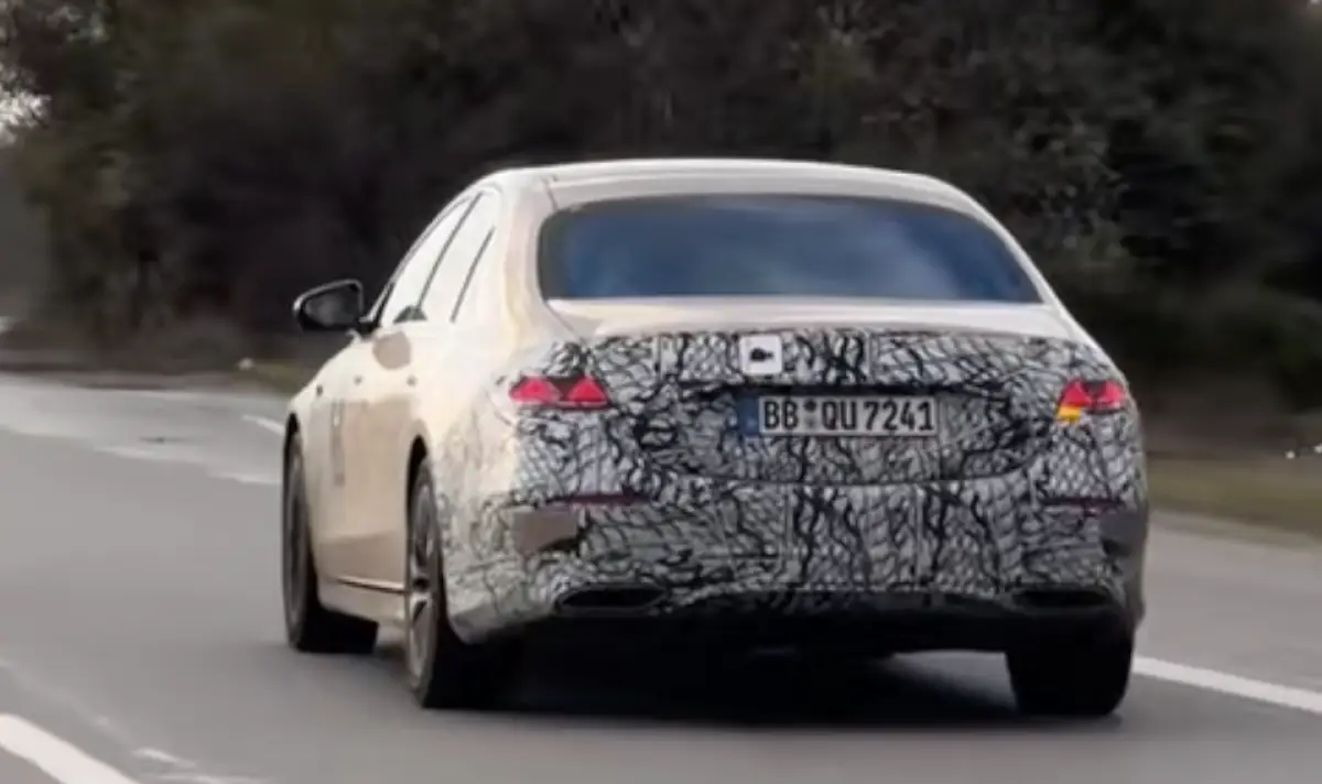 Mercedes тества новата S-Class в София (ВИДЕО)