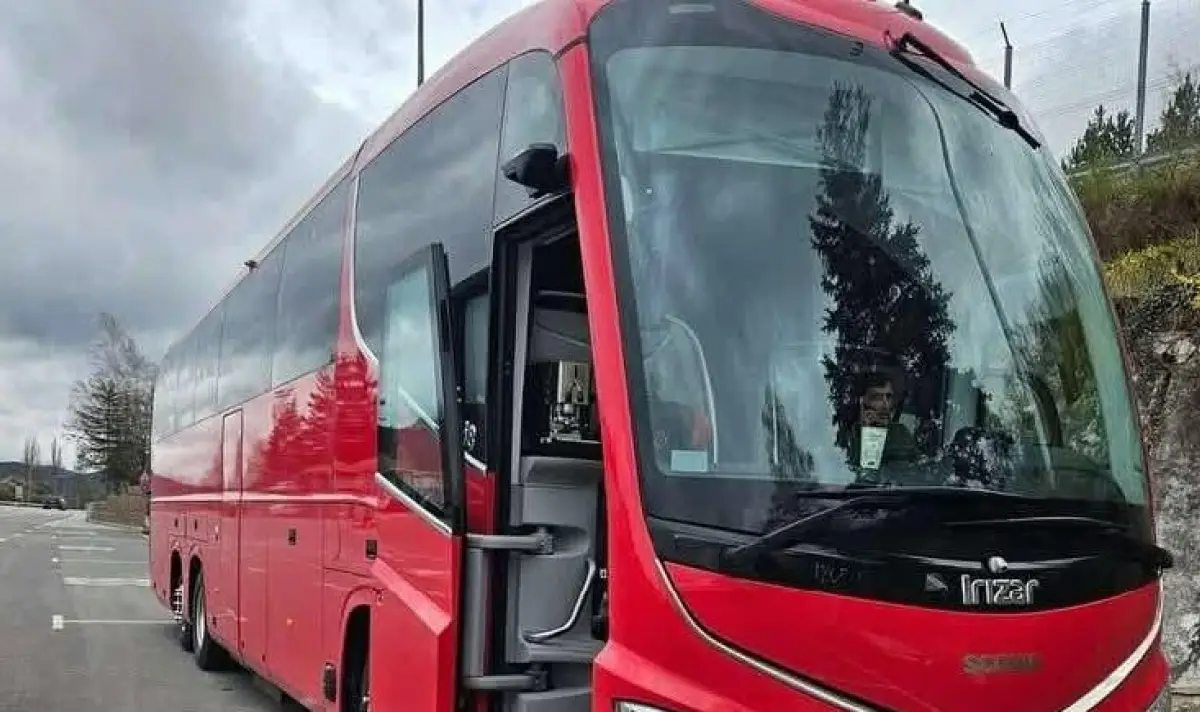 Вижте новия автобус на ЦСКА (СНИМКИ)