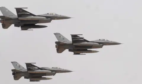 Пакистан обяви, че вече е в открита война - 1