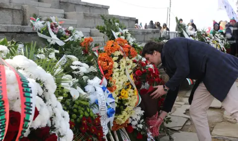 Зарков от Шипка: Няма сила, способна да изтръгне Трети март от календара и от признателната памет на българския народ