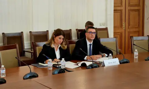 Министър Дилов: Работим активно за насърчаване на износа към алтернативни пазари    - 1