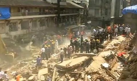 Най-малко 11 са загиналите под срутилата се сграда в Мумбай - 1
