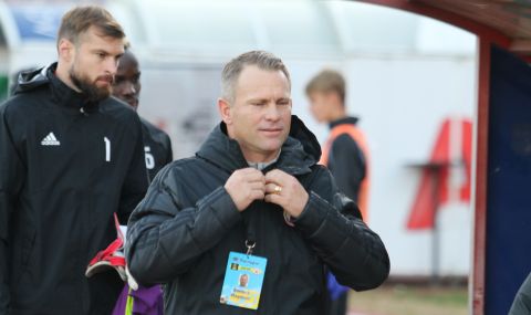 Ботев освободи треньора си само два месеца преди края на сезона - 1