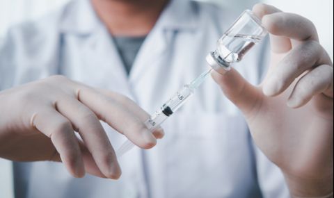 Под 10% от българите искат незабавно да се ваксинират, над половината категорично против - 1