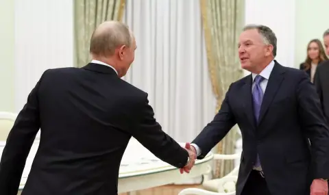 After a 4-hour meeting between Putin and Witkoff in the Kremlin: Russia, the US and Ukraine negotiate today in the UAE  - 1