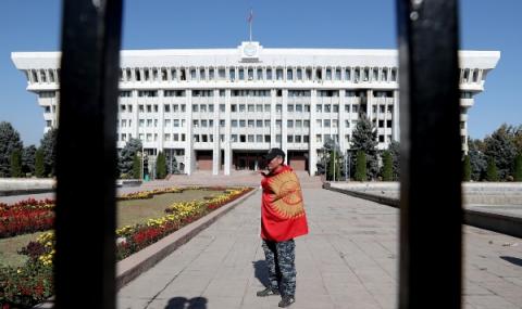 Киргизстан търси импийчмънт на президента - 1