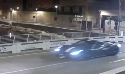 Пилот от Formula 1 гони крадци с личното си Ferrari (ВИДЕО) - 1