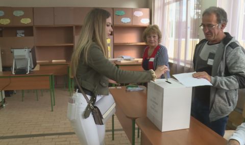 Кандидатът на ГЕРБ води на кметските избори във Вълчи дол - 1