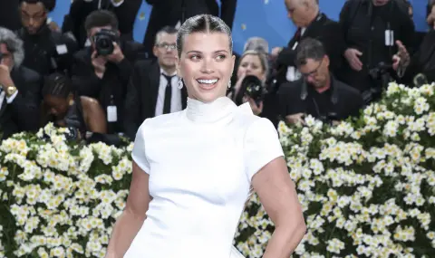 Лайнъл Ричи се сдоби с още едно внуче, дъщеря му София Ричи роди момченце (СНИМКИ) - 1