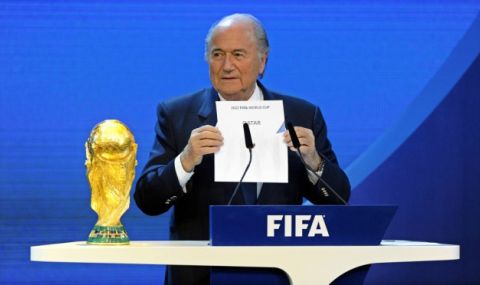 ФИФА пак наказа жестоко Сеп Блатер - 1