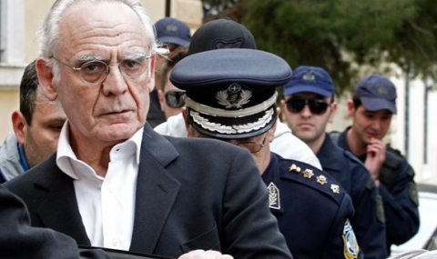 Пребит ли е гръцки политик в затвора? - 1