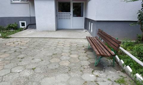 Поставят нови пейки в район „Северен“ в Пловдив - 1