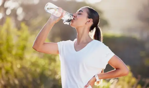 7 доказани ползи за здравето от пиенето на много вода