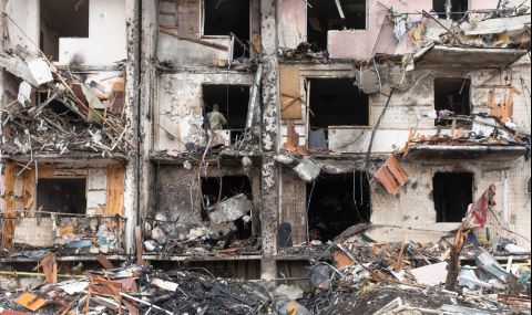 Руската артилерия удари център за раздаване на хуманитарни помощи в град Угледар - 1