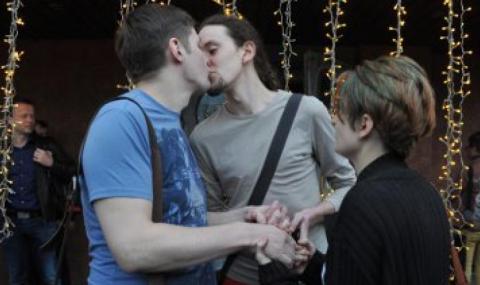 Полицията предотврати хомофобска акция в София - 1