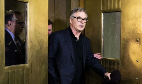 Алек Болдуин ще бъде обвинен в непредумишлено убийство - 1