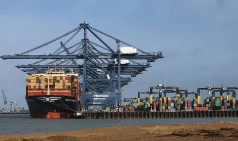 Иран разрешава преминаването на кораби, превозващи хуманитарна помощ