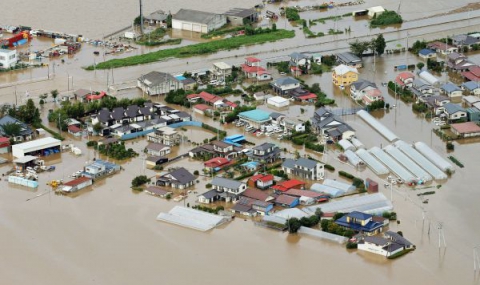 25 души в неизвестност след наводненията в Япония - 1