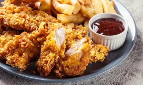 Рецепта на деня: Хрупкави пилешки филенца с корнфлейкс - 1