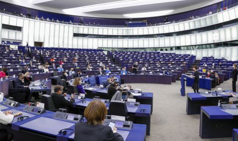 Руски граждани вече не могат да влизат в Европарламента - 1