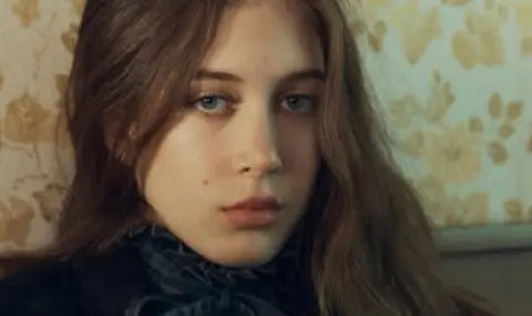 Дъщерята на Никол Кидман е в трудни отношения с баща си след развода на родителите ѝ - 1