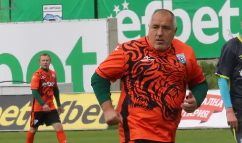 Бойко Борисов избра Шампионската лига пред протестите в София - 1