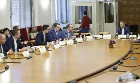 Заради липса на кворум пропадна заседанието на извънредната комисия по бюджет и финанси - 1