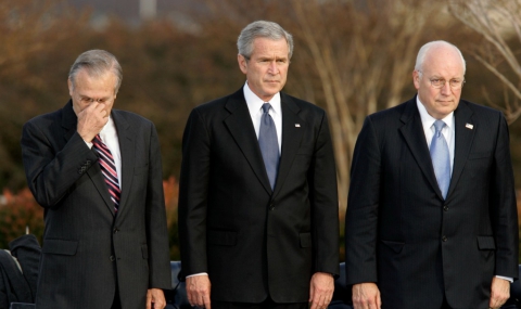 Джордж Буш-старши: Бившият US вицепрезидент е задник - 1