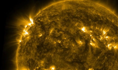 НАСА показа впечатляващи кадри на Слънцето - 1