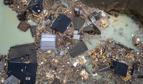 Откриха тяло в швейцарското село Блатен, което беше сринато от ледник - 1