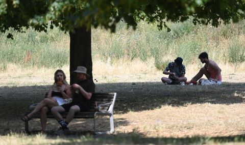 Горещата вълна в Европа ще продължи и другата седмица - 1