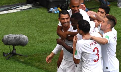 Ранен гол стигна на Португалия срещу Мароко - 1