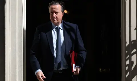 David Cameron has pledged support for Ukraine to continue for as long as necessary  - 1