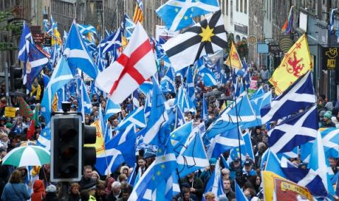 Хиляди на демонстрация за независимост на Шотландия - 1