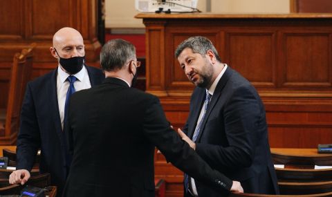 Искането на Лавров "взриви" българския парламент - 1