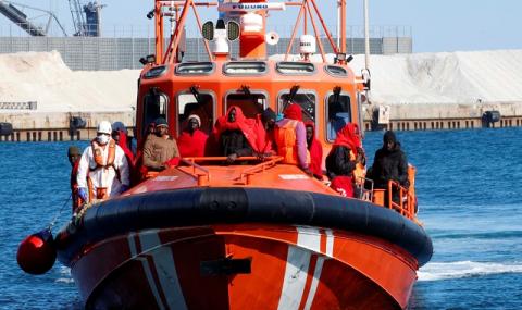 ЕС е спасил 730 000 бежанци в Средиземно море - 1