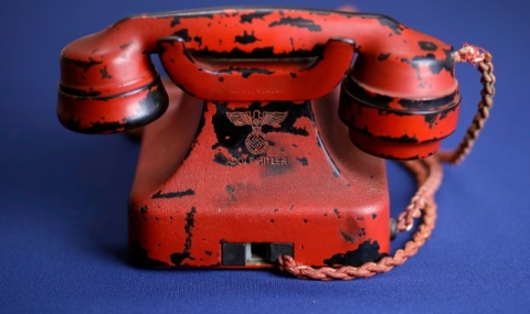 Германски специалист: Телефонът на Хитлер е фалшив - 1