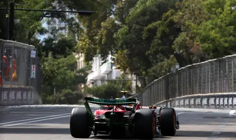 Луис Хамилтън е най-бърз във втората тренировка в Азербайджан - 1