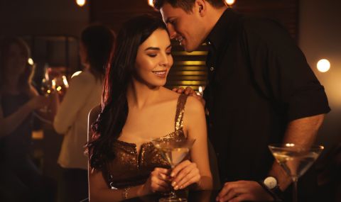 Само флирт или нещо повече?   - 1