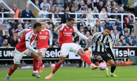 Арсенал с драматичен обрат срещу Нюкасъл на "Сейнт Джеймсис Парк" - 1