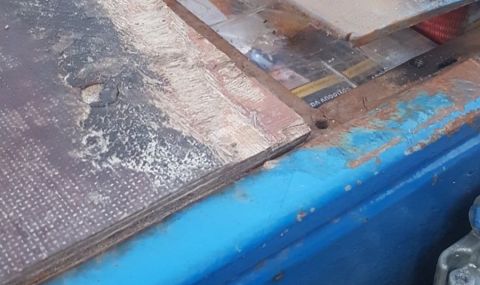 679 400 къса цигари бяха открити в тайник на товарен автомобил - 1