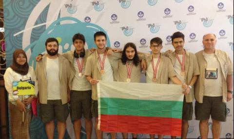 Младите ни физици с куп медали от Олимпиадата - 1