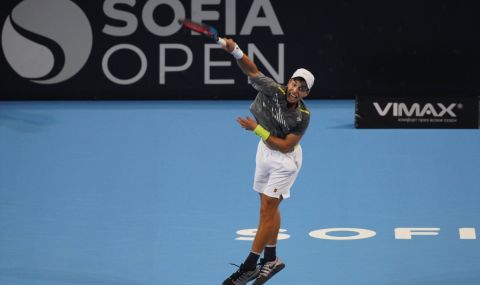 Роден тенис талант продължава със силните игри в Мадрид - 1